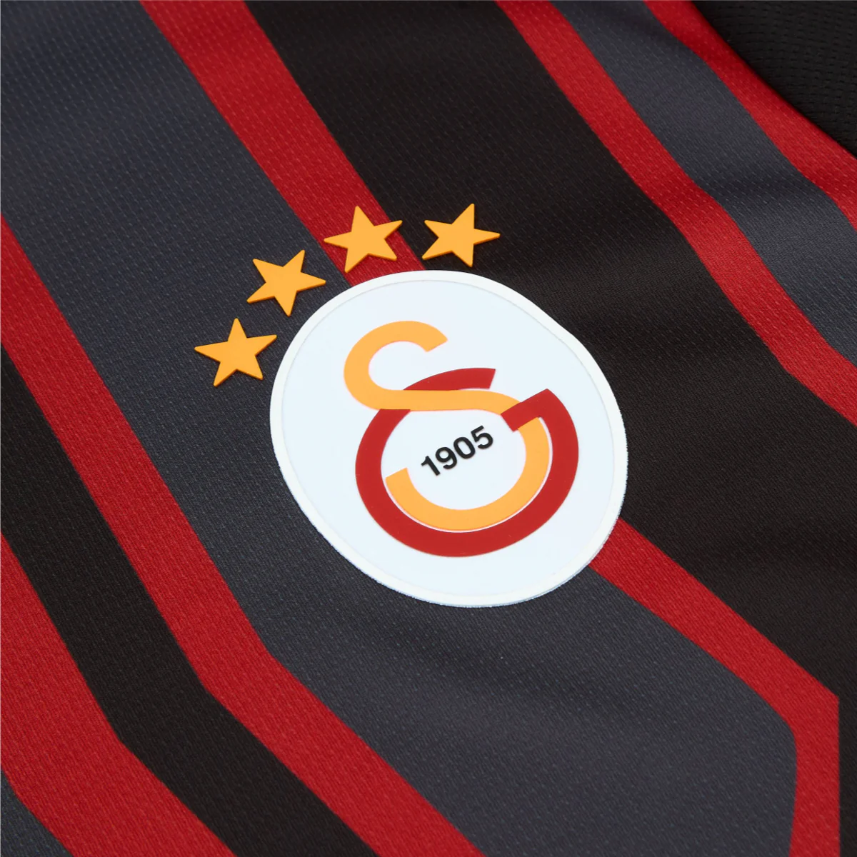 2024-25 Galatasaray SK 3a Equipación - Image 3